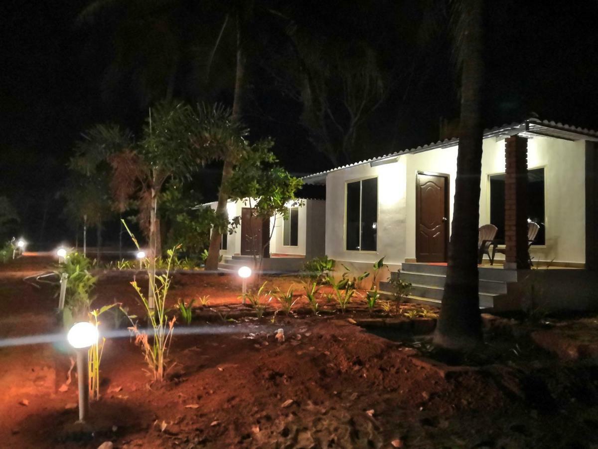 Vishraanti Beach Stay Kumta Esterno foto