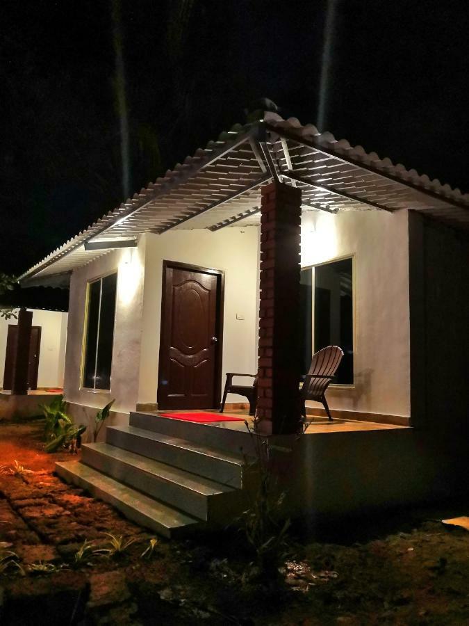 Vishraanti Beach Stay Kumta Esterno foto